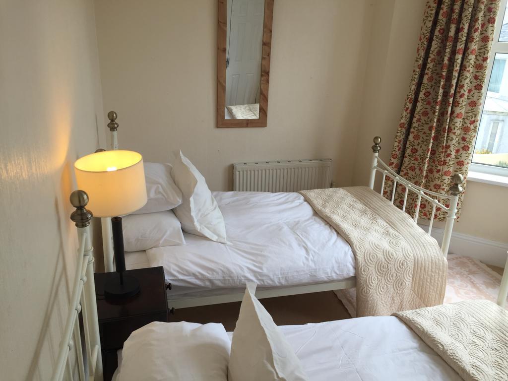 Cambridge House Bed & Breakfast Torpoint Eksteriør bilde